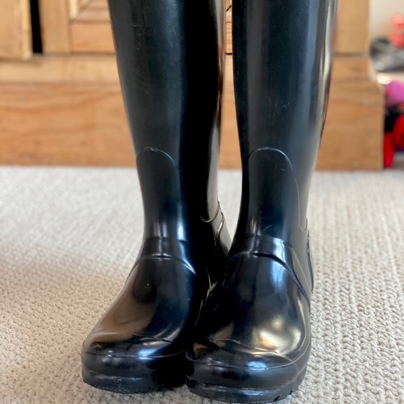 Hunter glossy black rain boots with fleece lining - Picture 3 of 5